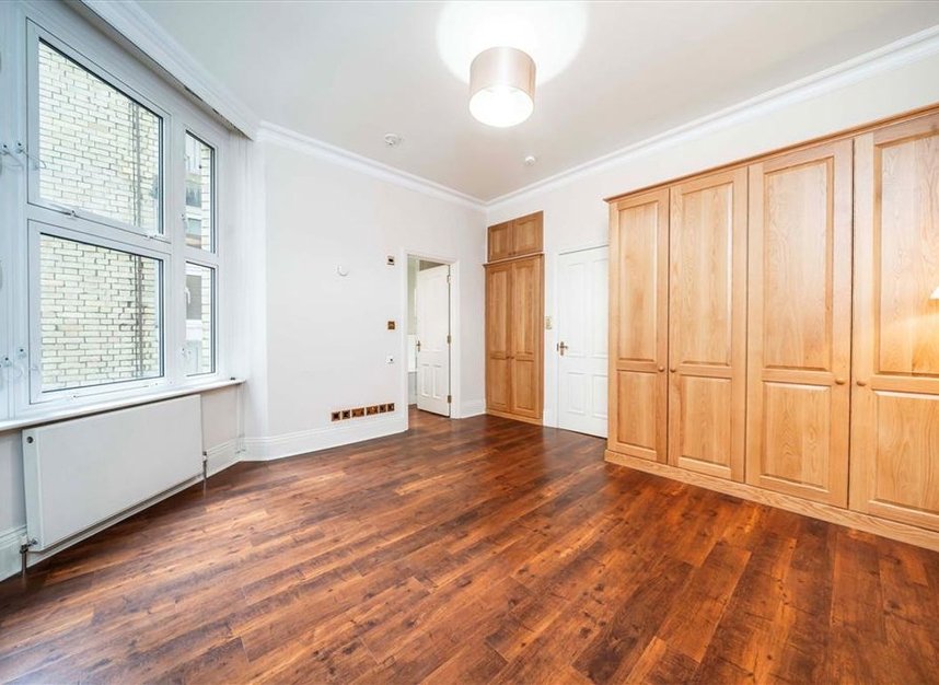Properties for sale in Bickenhall Street - W1U 6BS view5