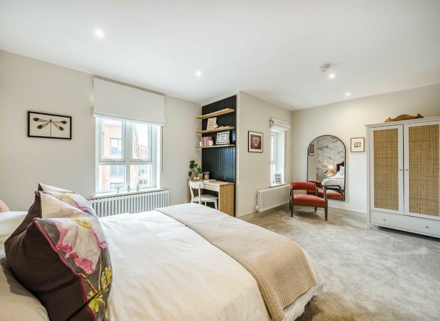 Properties for sale in Bicknell Way - SW17 0FD view8