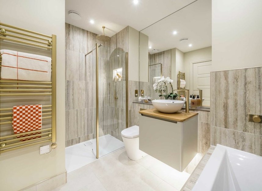 Properties for sale in Bicknell Way - SW17 0FD view9