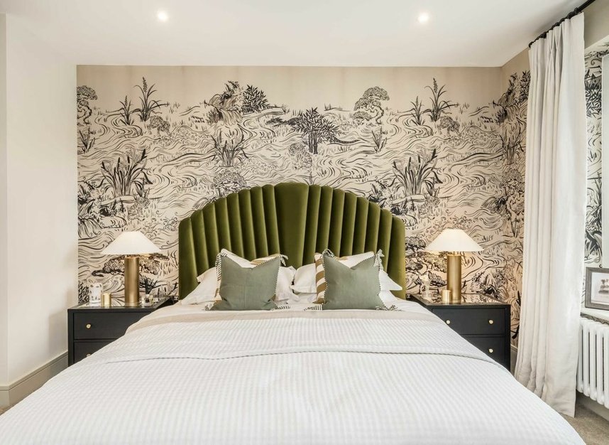 Properties for sale in Bicknell Way - SW17 0FD view4