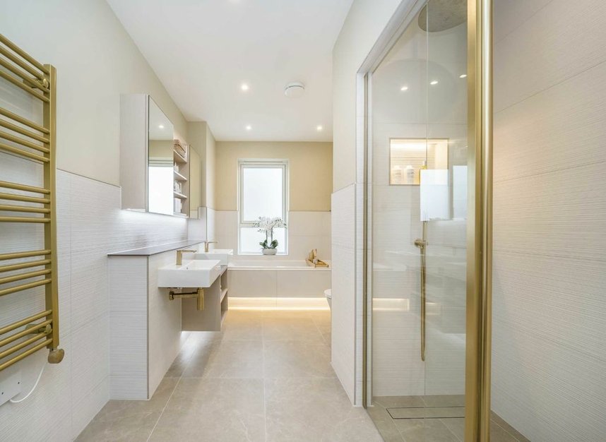 Properties for sale in Bicknell Way - SW17 0FD view7