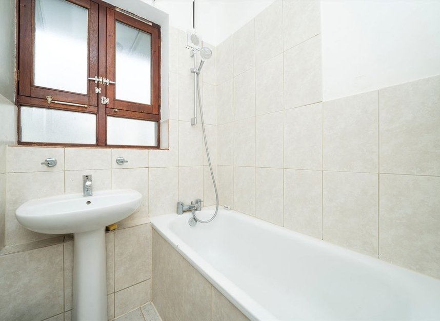 Properties for sale in Birkenhead Street - WC1H 8BJ view5
