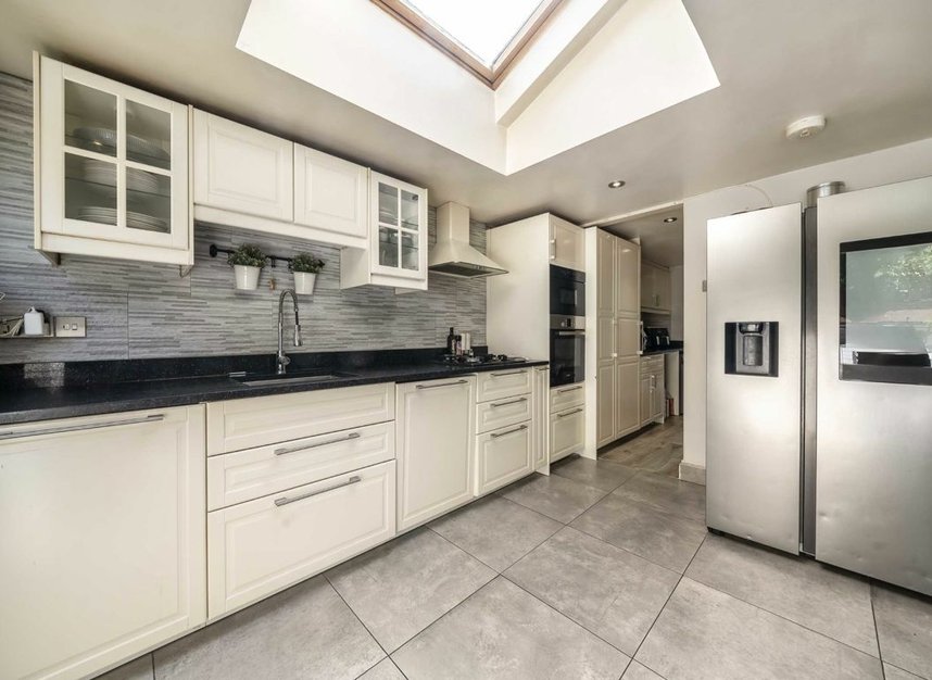 Properties for sale in Bispham Road - NW10 7HB view4