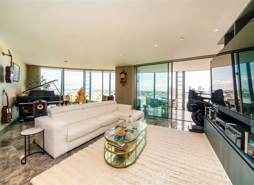 Properties for sale in Blackfriars Road - SE1 9GJ view2