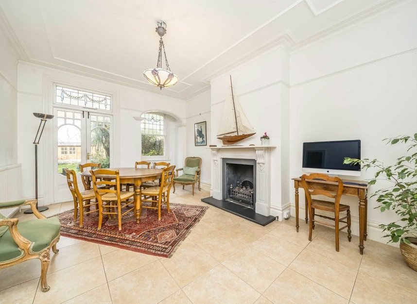 Properties for sale in Boileau Road - W5 3AL view4