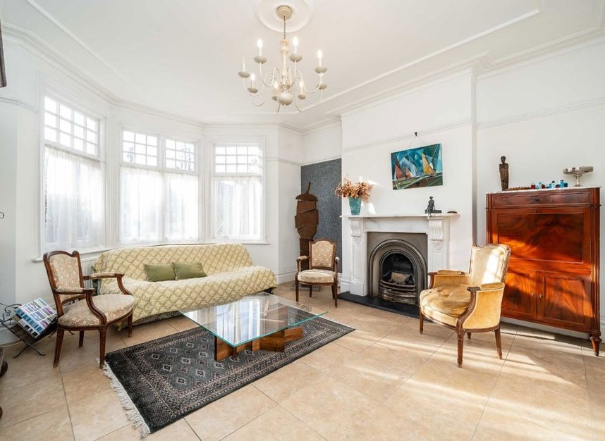 Properties for sale in Boileau Road - W5 3AL view2