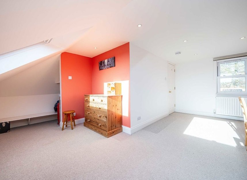 Properties for sale in Boileau Road - W5 3AL view10