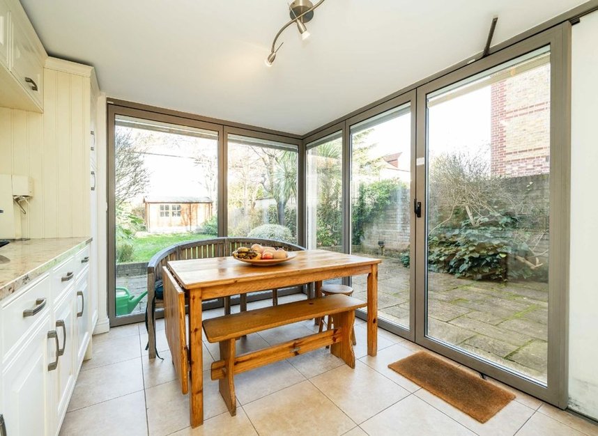 Properties for sale in Boileau Road - W5 3AL view6