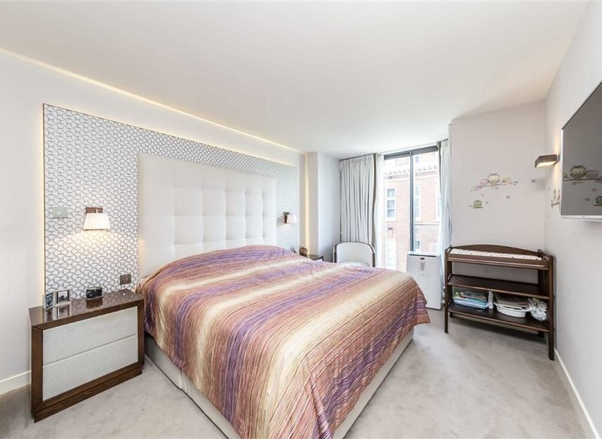 Flat for sale in Bolsover Street, London, W1W (Ref 202262) Dexters