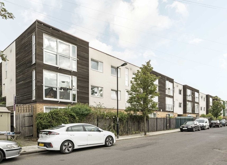 Flat for sale in Borland Road, London, SE15 (Ref 209567) Dexters