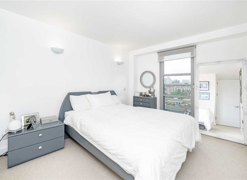 Properties for sale in Borough High Street - SE1 1LB view9
