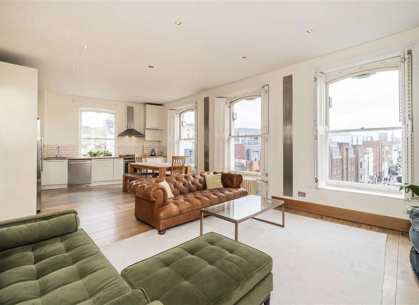Properties for sale in Borough High Street - SE1 1XU view2