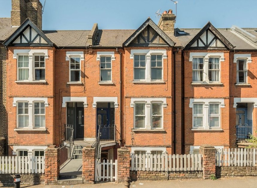 Properties for sale in Boston Road - W7 2EP view1