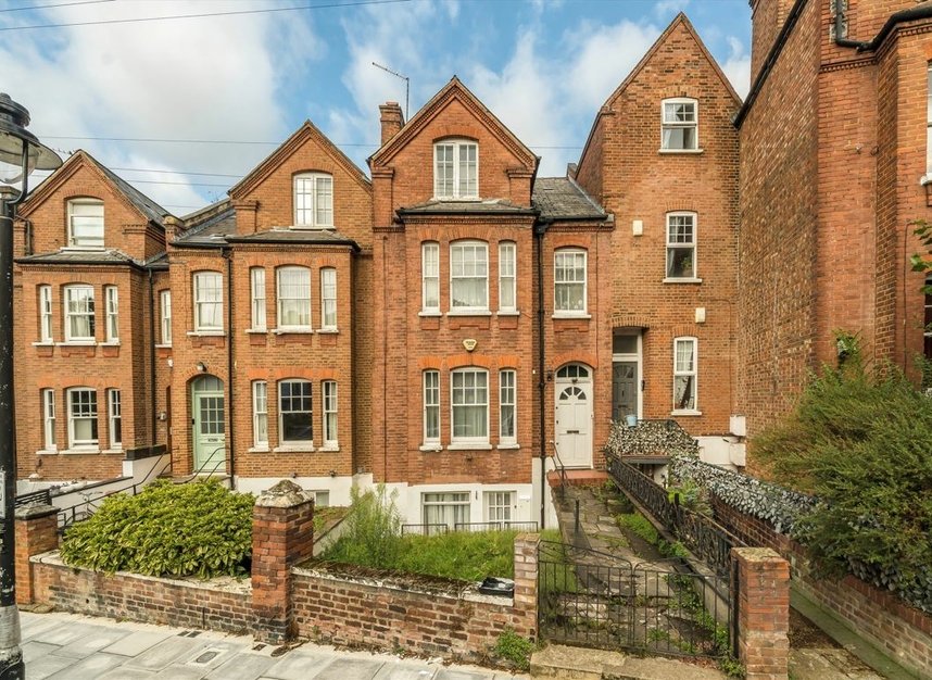 Properties for sale in Bramshill Gardens - NW5 1JH view1