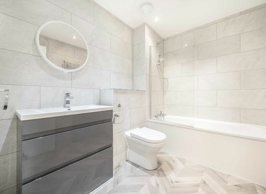 Properties sold in Bray Crescent - SE16 6AN view8