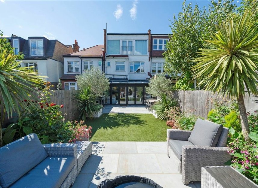 Properties for sale in Briarwood Road - SW4 9PJ view12