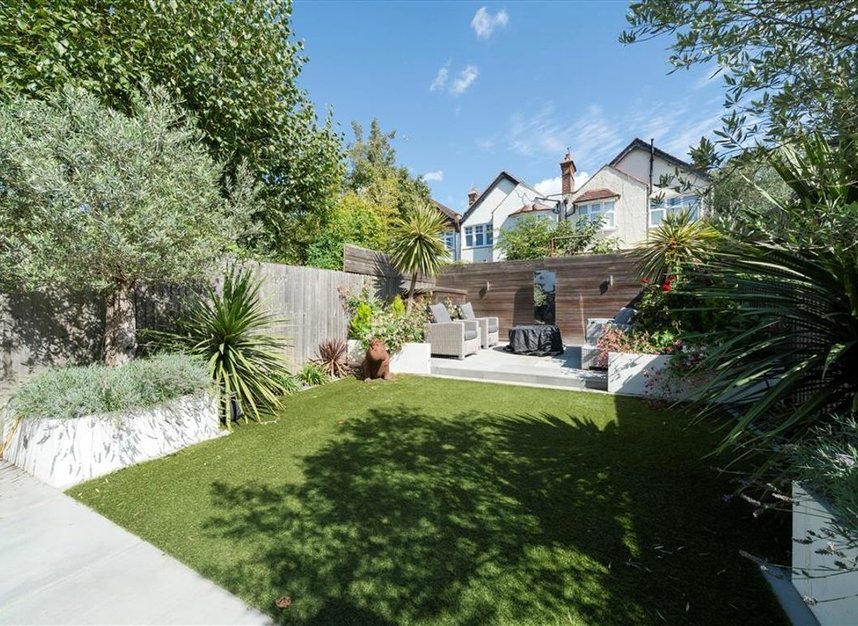 Properties for sale in Briarwood Road - SW4 9PJ view11