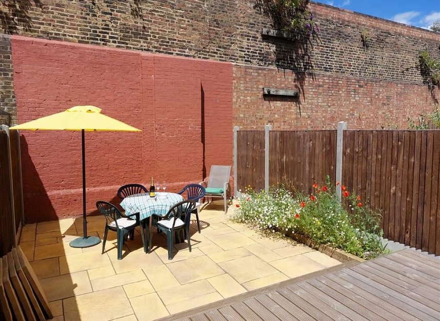 Properties sold in Brighton Grove - SE14 5UR view7