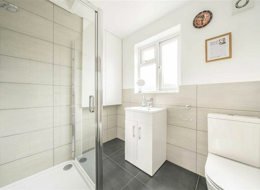 Properties sold in Brighton Grove - SE14 5UR view6