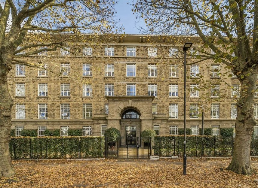 Properties for sale in Bromyard Avenue - W3 7BN view1