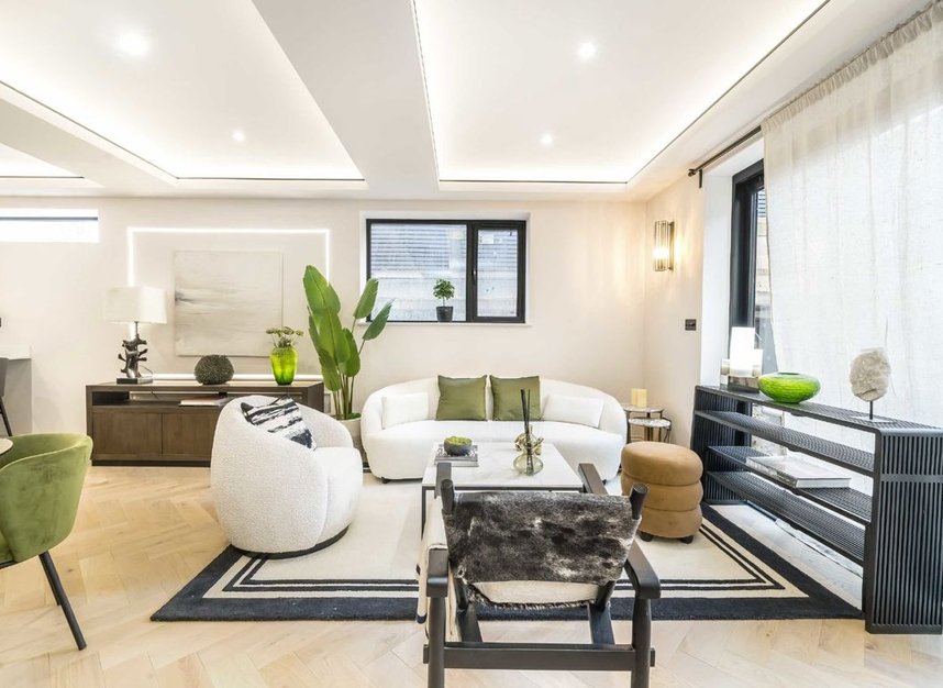 Properties for sale in Bromyard Avenue - W3 7FN view6