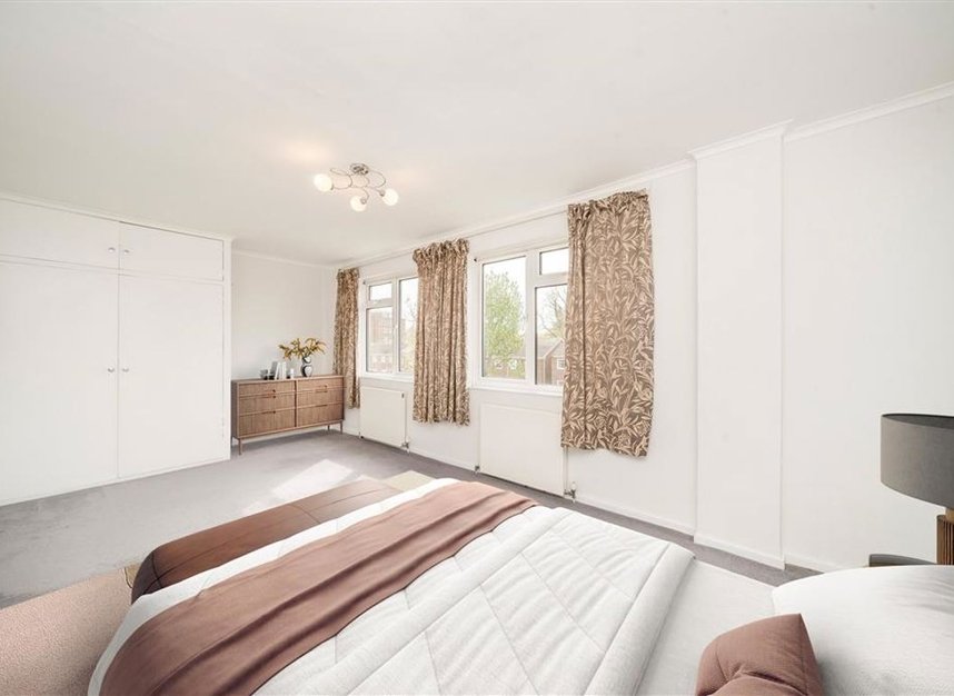 Properties for sale in Broom Close - TW11 9RJ view4