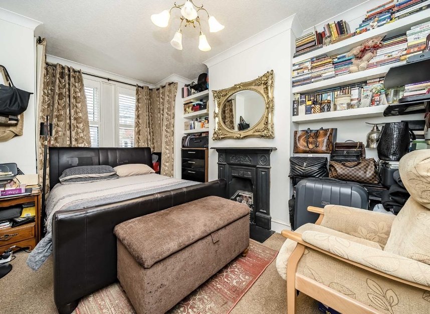 for sale in Broomfield Road, Surbiton, KT5 (Ref 209075