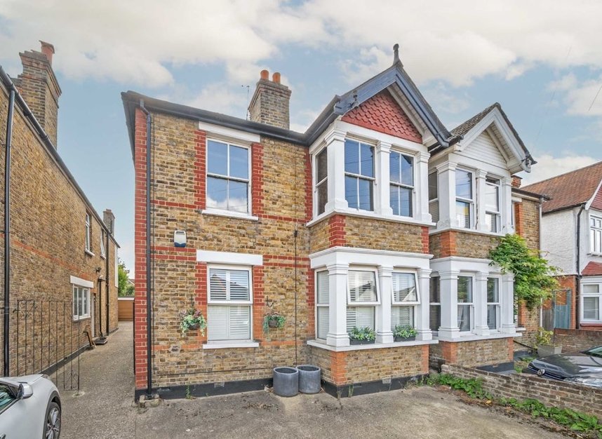 for sale in Broomfield Road, Surbiton, KT5 (Ref 209075