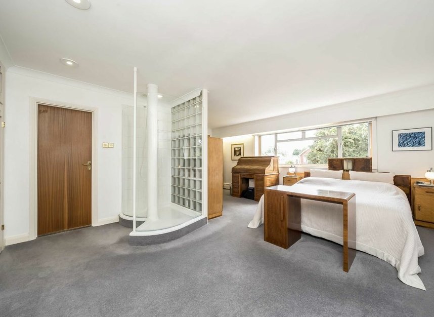 Properties sold in Broomfield - TW16 6SW view5