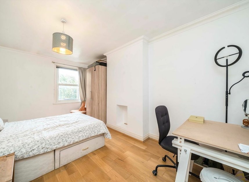 Properties for sale in Broughton Road - W13 8QW view7