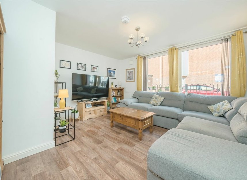 Properties sold in Brownell Place - W7 3AZ view2