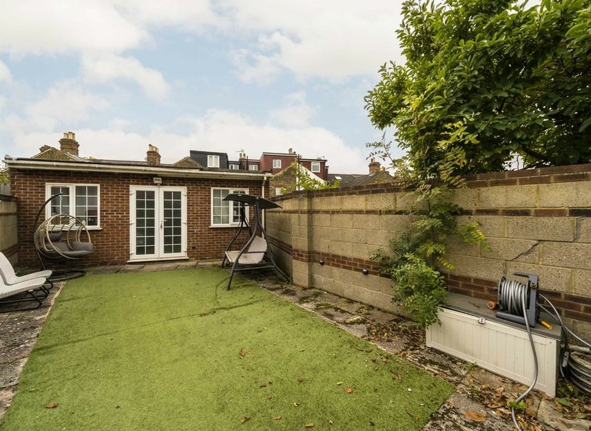 Properties for sale in Browning Avenue - W7 1AU view7