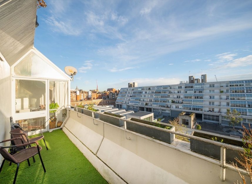 Properties for sale in Brunswick Centre - WC1N 1QG view2