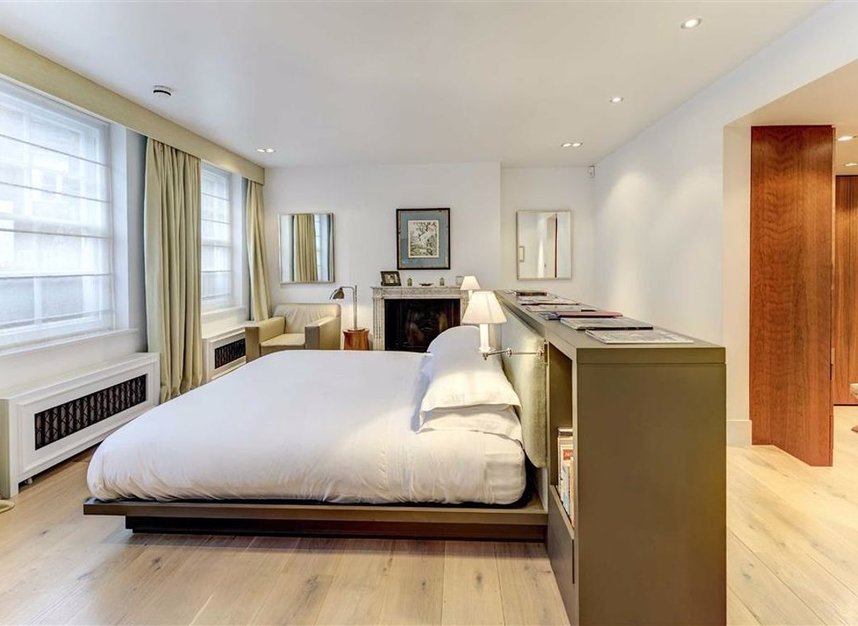 Properties sold in Buckingham Place - SW1E 6HR view8