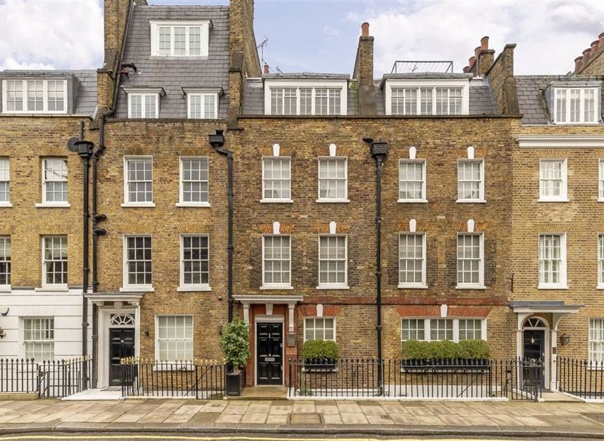 Properties sold in Buckingham Place - SW1E 6HR view1