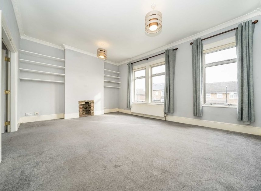 Flat for sale in Buckleigh Road, London, SW16 (Ref 218797) Dexters