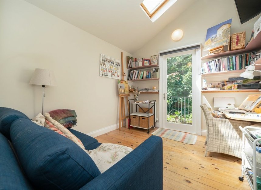 Properties sold in Burghley Road - NW5 1UH view9