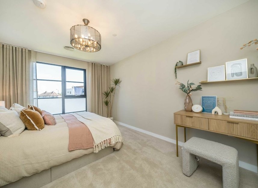 Properties for sale in Burlington Road - KT3 4NE view5