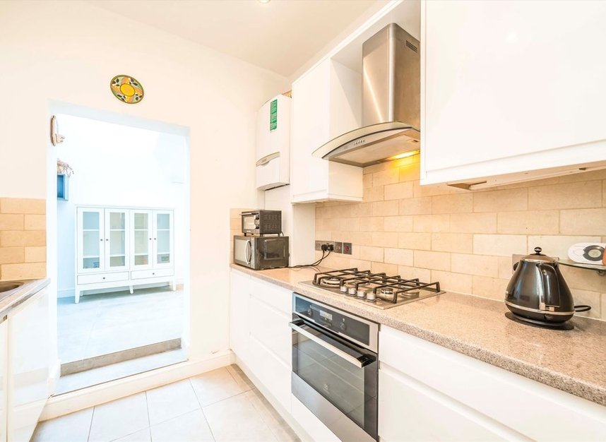 Properties for sale in Burnaby Gardens - W4 3DS view3