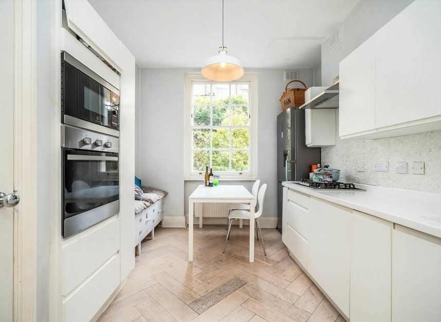 Properties for sale in Burton Street - WC1H 9AQ view5