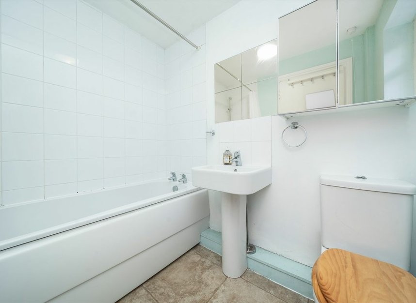 Properties for sale in Burton Street - WC1H 9AQ view7