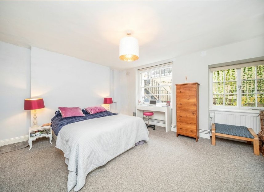 Properties for sale in Burton Street - WC1H 9AQ view3