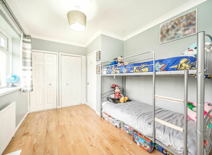 Properties sold in Butts Crescent - TW13 6HT view3