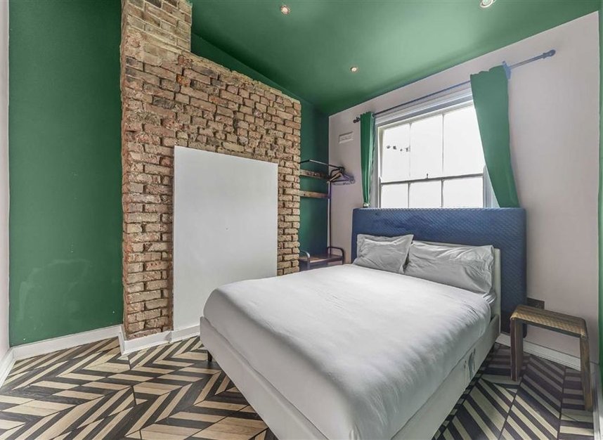 Properties for sale in Cable Street - E1W 3DR view4