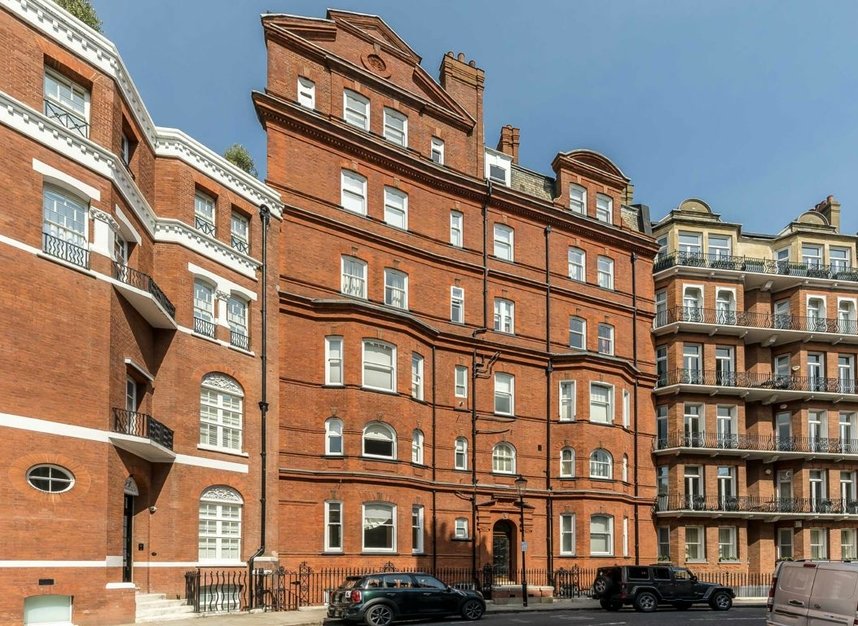 Properties for sale in Cadogan Gardens - SW3 2RF view9