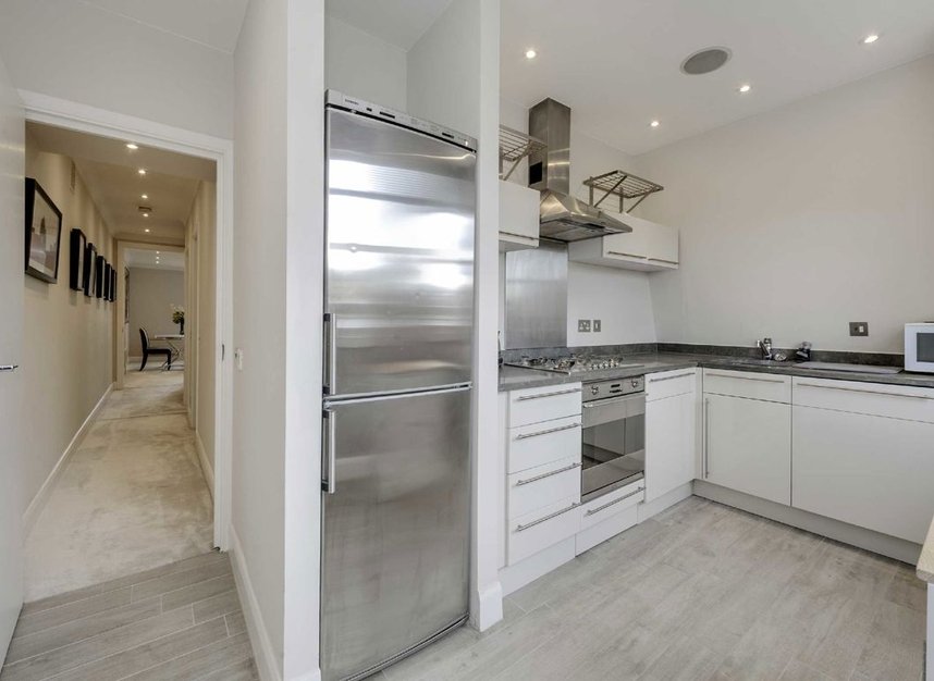 Properties for sale in Cadogan Square - SW1X 0JH view5