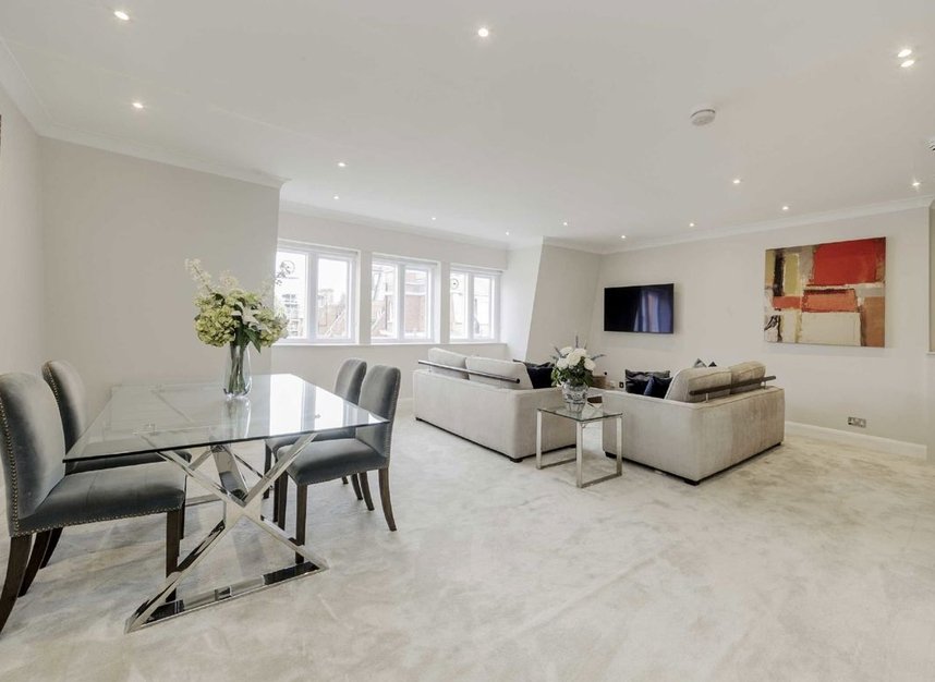 Properties for sale in Cadogan Square - SW1X 0JH view2