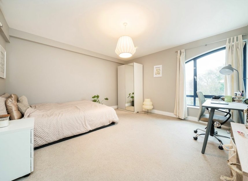 Properties for sale in Caledonian Road - N1 9UU view4