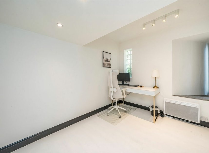 Properties sold in Caledonian Road - N7 8TD view8