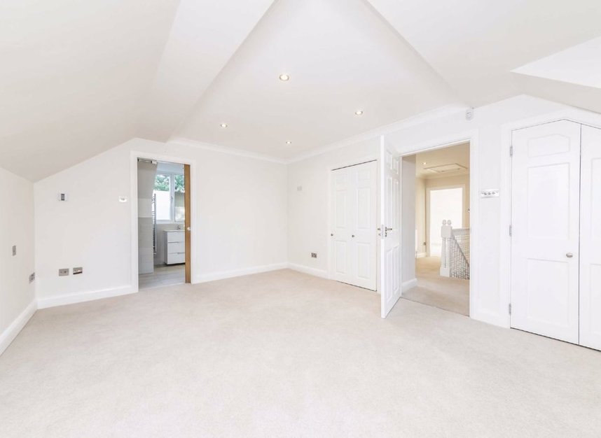 Properties for sale in Calonne Road - SW19 5HJ view5
